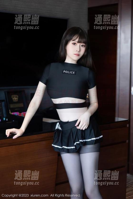 秀人网-安然 秀人网 - 安然的全套美足图,细节真真实实的,我这恶心的双脚有救吗……