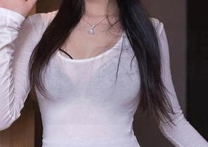 秀人网 – 最新作品集来啦！李丽莎给白色写的情书，其中的套路我懂，但是衣服怎么能这么好看呢？