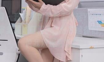 秀人网 - 套装图包里有王馨瑶Yanni,是我的审美被她征服了,分享给你们,不要说我没提醒哦。