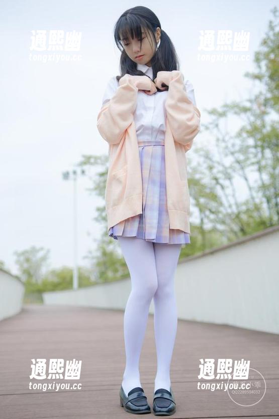 稚乖画册 - 赤西夜夜出品，初音少女原图让人忍不住要咳咳！