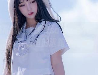 水手服写真：米线线sama是不是应该发个鲸鱼的逃跑照？