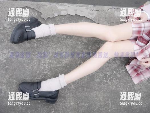 紧急企划 - 捡漏！林书辞皮衣套图免费送，快来拿吧！