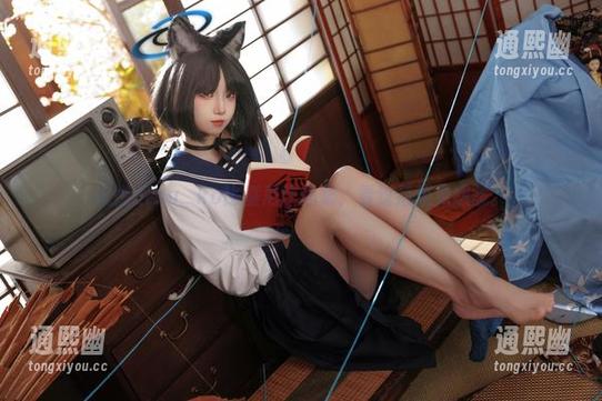 纸悦Etsu_ko 纸悦Etsu_ko比基尼作品集,看过后难免想念。