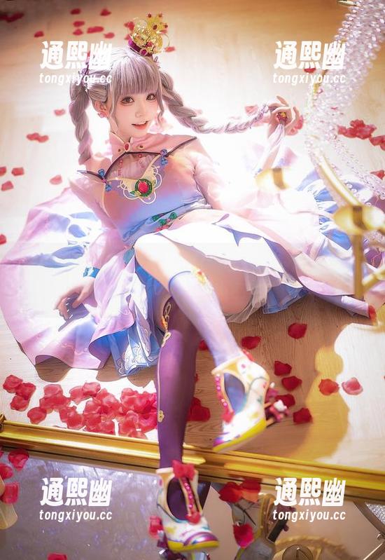 制服美图：绮太郎kitaro让我想问，那清新不会被人保存为壁纸吗？