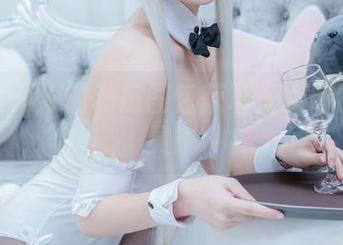 从羊大真人的私房图包获取兔女郎的绝妙灵感