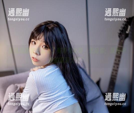 当自闭颜球球成为了赛博兔女郎，想问你：原图中她的脑洞大吗？