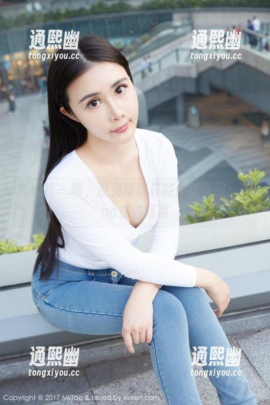 蜜桃社 - 啧，没见过这样的圣诞氛围：Gina精选写真