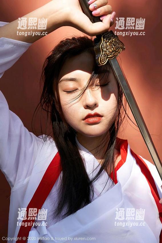 蜜桃社-小魔女lily 蜜桃社 - 小魔女lily的泳衣福利病,感谢她的作品让我暂时忘却烦恼