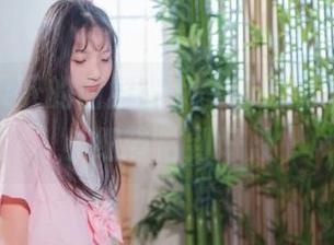 高清记录下的西瓜少女,日常里的每一个小细节恰到好处