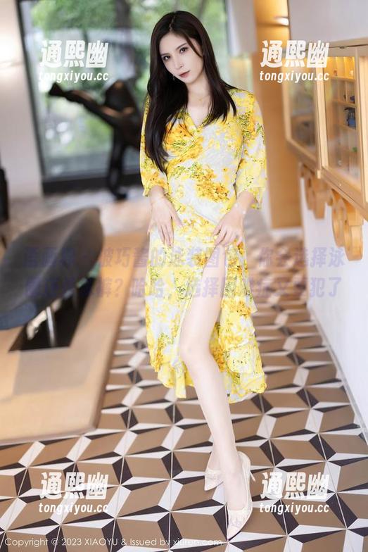 语画界-波巧酱 语画界 - 波巧酱的泳装图包,你会选择泳圈还是泳裤?哈哈,选择困难症又要犯了