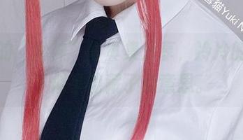 雪猫的“女神”写真集分享，冷冷的外表下似乎隐藏了点意思。