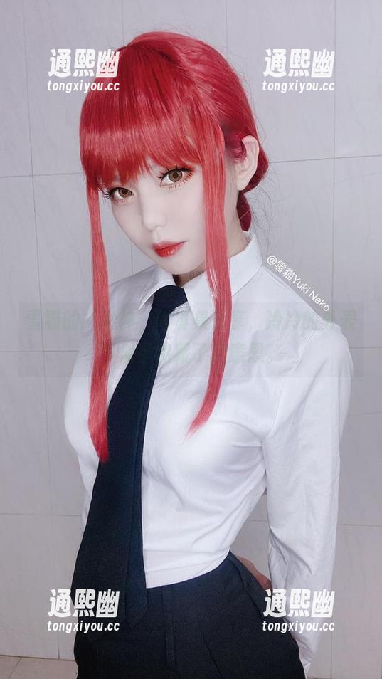 雪猫的“女神”写真集分享，冷冷的外表下似乎隐藏了点意思。