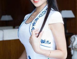 青豆客 – 施忆佳Kitty酱的“秘密”原图，又能让我想象点啥？