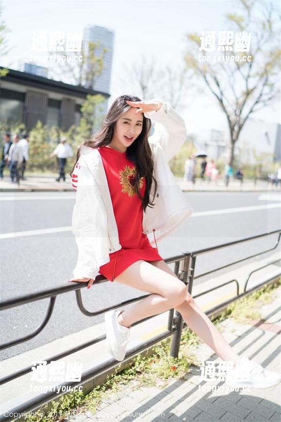 魅妍社 - 妤薇Vivian兔女郎写真集——看！这兔耳朵比我昨天的发型还抢眼！