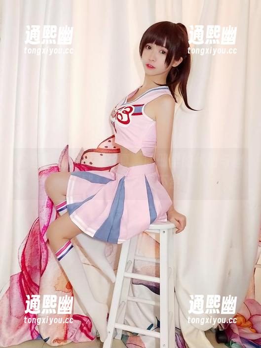 鳗鱼霏儿的和服写真，图册里的优雅与幽默，让人忍俊不禁